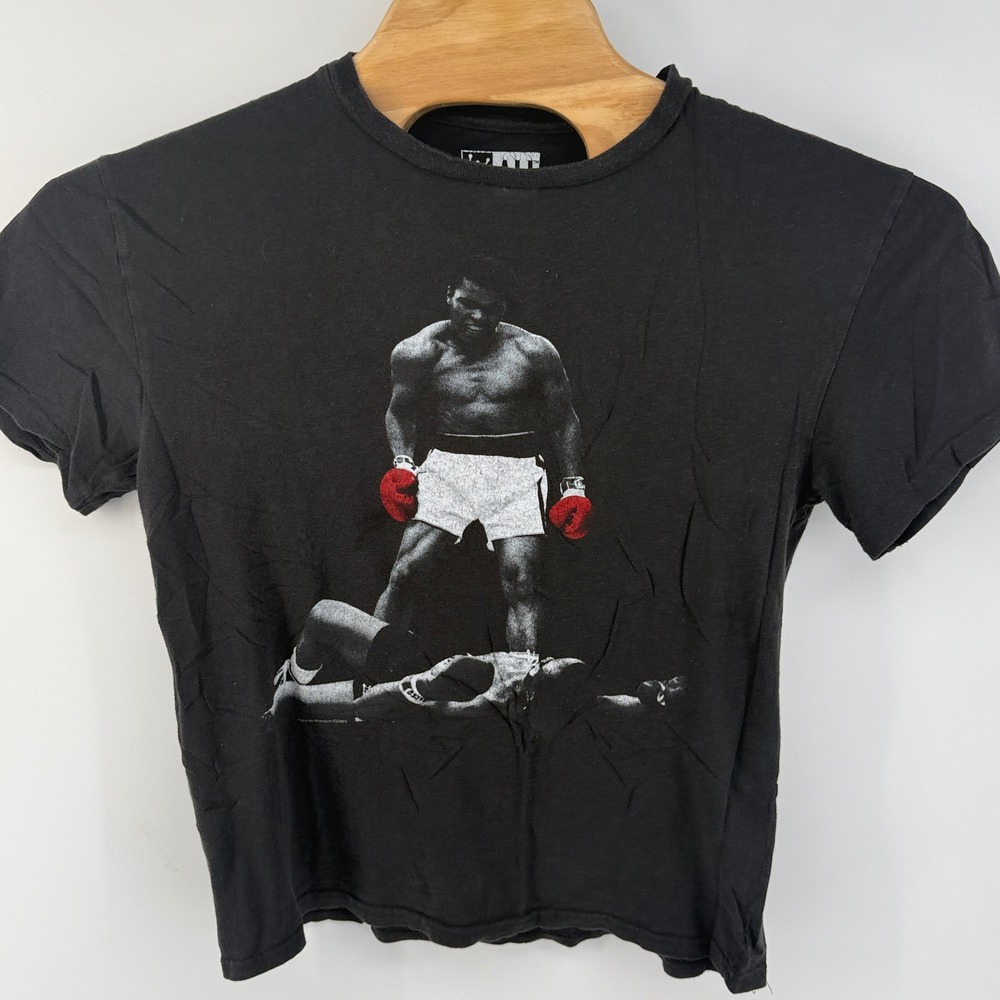 Muhammad Ali Graphic T-Shirt Mens Medium Black Boxing Legend Sonny Liston KO